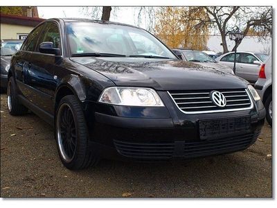 Usata VW Passat Comfortline 101 CV (74 kW) 2003 Nero Berlina
