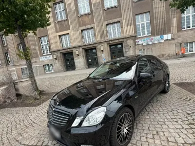 Gebraucht Mercedes E350 231 PS (169 kW) 2009 Schwarz Limousine