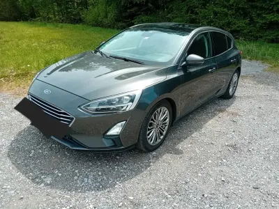 Gebraucht Ford Focus Titanium 150 PS (110 kW) 2018 Grau Limousine