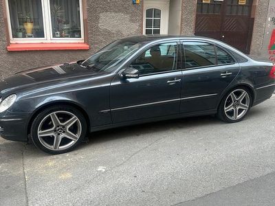 Mercedes E280
