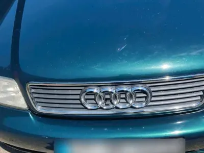 Gebraucht Audi A4 125 PS (91 kW) 1996 Grün Limousine