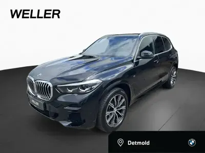 Gebraucht BMW X5 M Sport 352 PS (258 kW) 2023 Black sapphire (schwarz) SUV