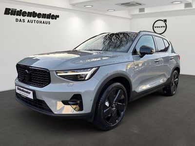Neu Volvo XC40 Plus 163 PS (119 kW) 2025 Grau SUV