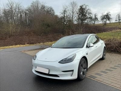 Gebraucht Tesla Model 3 Long Range AWD 366 kW (498 PS) 2021 Weiß Limousine