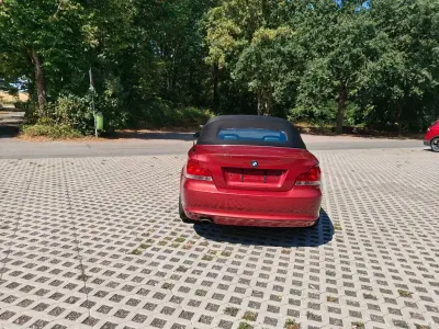 Gebraucht BMW 120 Cabriolet Sport Line 170 PS (125 kW) 2008 Rot Cabrio