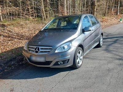 Gebraucht Mercedes B170 102 PS (75 kW) 2008 Van / Kleinbus