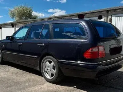 Brugt Mercedes E230 Avantgarde 150 HK (110 kW) 1996 Lilla Stationcar