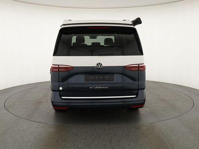 Gebraucht VW California Beach 150 PS (110 kW) 2025 Candy weiß/ starlight blue metallic Van