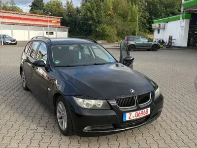 Gebraucht BMW 320 Lifestyle 143 PS (105 kW) 2008 Schwarz Kombi