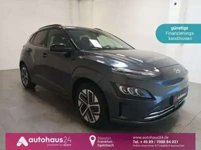 Gebraucht Hyundai Kona Trend 100 kW (136 PS) 2022 Grau SUV
