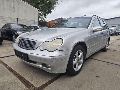 Mercedes C200
