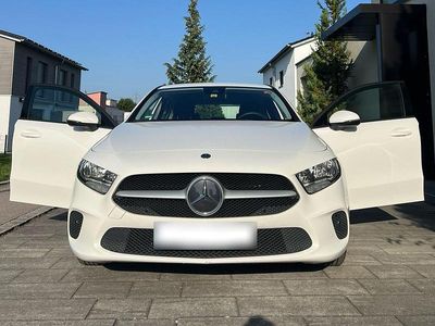 Second-hand Mercedes A200 163 CP (119 kW) 2020 Alb Berlinǎ