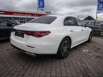 Gebraucht Mercedes E200 Avantgarde 204 PS (150 kW) 2024 Unilack polarweiß uni Limousine
