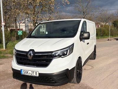 Gebraucht Renault Trafic 131 PS (96 kW) 2022 Weiß Van / Kleinbus