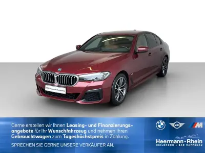 Gebraucht BMW 520 M Sport 184 PS (135 kW) 2023 Rot Limousine