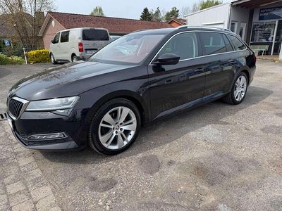 Gebraucht Skoda Superb Premium Edition 200 PS (147 kW) 2022 Cerna magic/black magic Kombi