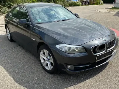 Gebraucht BMW 520 184 PS (135 kW) 2013 Grau Limousine