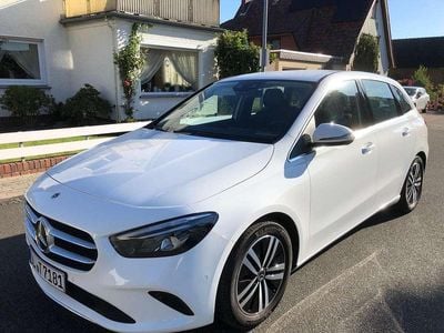 Mercedes B220