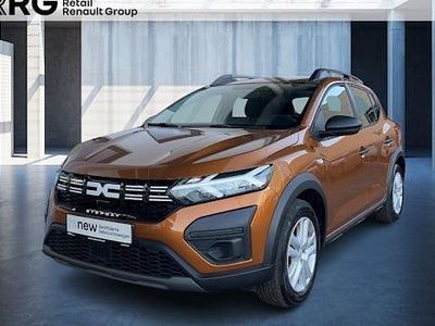 Usata Dacia Sandero Essentiel 101 CV (74 kW) 2024 Arancione Berlina