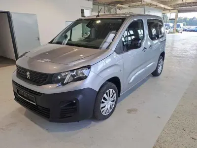 Gebraucht Peugeot Partner Premium 131 PS (96 kW) 2022 Gris artense Van / Kleinbus