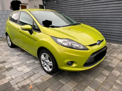 Gebraucht Ford Fiesta Viva 82 PS (60 kW) 2011 Grün Kleinwagen