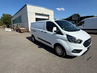 Gebraucht Ford Transit Custom 170 PS (125 kW) 2022 Weiß Limousine
