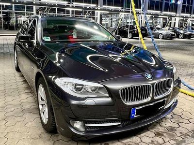 Grau Gebraucht 2013 BMW 520 Kombi | 9.900 € (Guter Preis)
