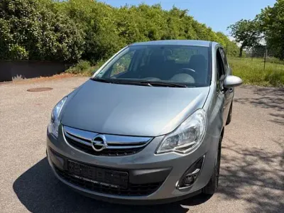 Używany Opel Corsa Edition 87 KM (63 kW) 2012 Szary Hatchback