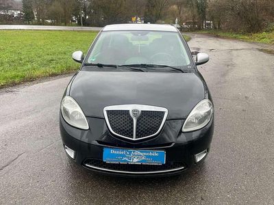 Gebraucht Lancia Ypsilon 60 PS (44 kW) 2010 Schwarz Kleinwagen