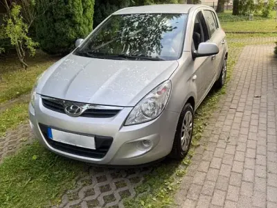 Gebraucht Hyundai i20 Edition 77 PS (56 kW) 2010 Silber Kleinwagen