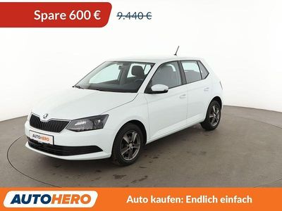 Weiß Gebraucht 2015 Skoda Fabia Ambition Kleinwagen | 8.840 € (Fairer Preis)