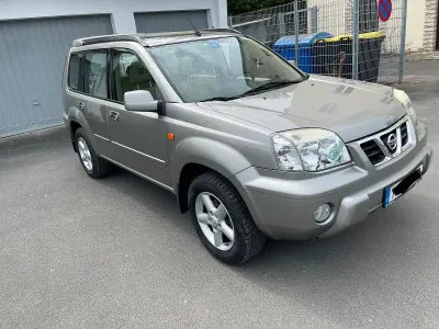 Usata Nissan X-Trail 165 CV (121 kW) 2004 Argento SUV