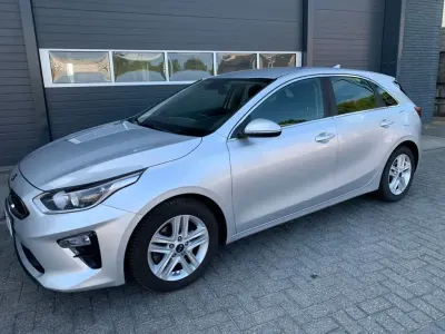 Gebraucht Kia Ceed 116 PS (85 kW) 2018 Silber Kleinwagen