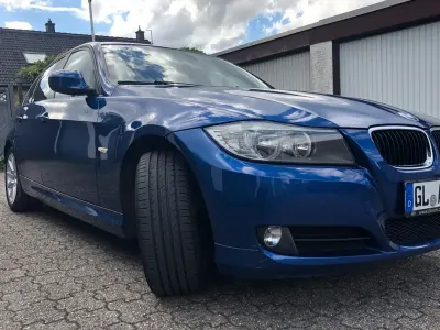 Gebraucht BMW 320 M Sport 170 PS (125 kW) 2010 Blau Limousine