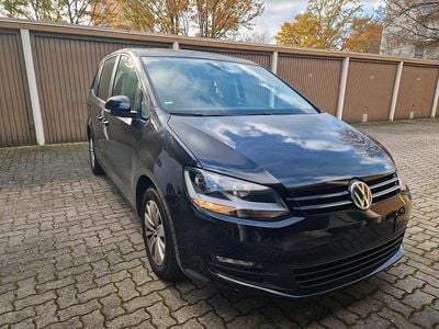 Gebraucht VW Sharan 150 PS (110 kW) 2019 Schwarz Van / Kleinbus