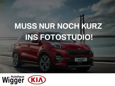 Gebraucht Mercedes GLC300e AMG line 306 PS (225 kW) 2021 Silber SUV