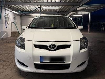 Weiß Gebraucht 2009 Toyota Auris Limousine | 4.300 € (Fairer Preis)