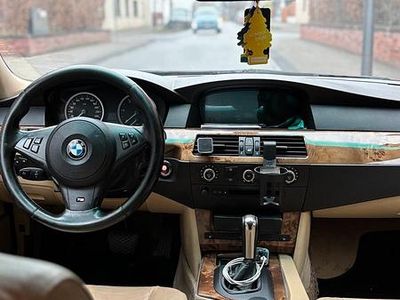 Gebraucht BMW 525 179 PS (131 kW) 2005 Schwarz Kombi