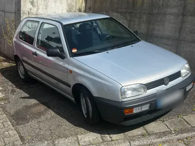 Second-hand VW Golf III 60 CP (44 kW) 1992 Argintiu Hatchback
