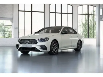 Gebraucht Mercedes E300 AMG 194 PS (142 kW) 2022 Weiß Limousine