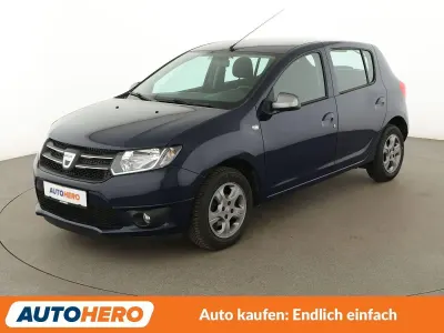 Używany Dacia Sandero Celebration 75 KM (55 kW) 2015 Niebieski Hatchback