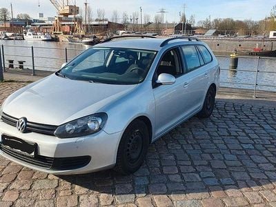 Usata VW Golf VII 105 CV (77 kW) 2013 Argento Station wagon