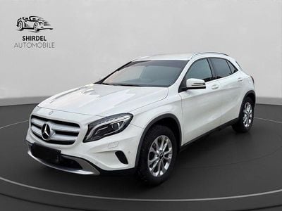 Gebraucht Mercedes GLA180 122 PS (89 kW) 2016 Weiß SUV