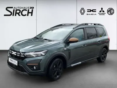 Usata Dacia Jogger Extreme 101 CV (74 kW) 2024 Verde Monovolume