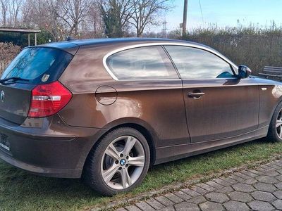 Gebraucht BMW 116 Sport Line 116 PS (85 kW) 2011 Braun Kleinwagen
