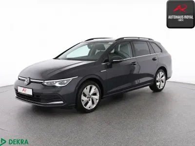 Gebraucht VW Golf VIII 150 PS (110 kW) 2023 Uranograu Kombi