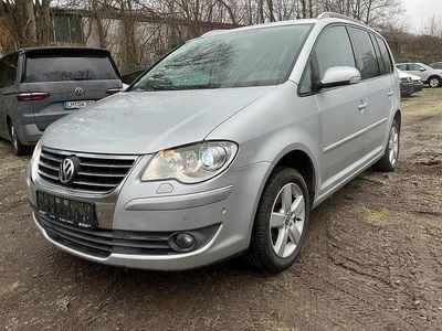 Silber Gebraucht 2007 VW Touran Highline Van / Kleinbus | 5.790 € (Etwas zu teuer)