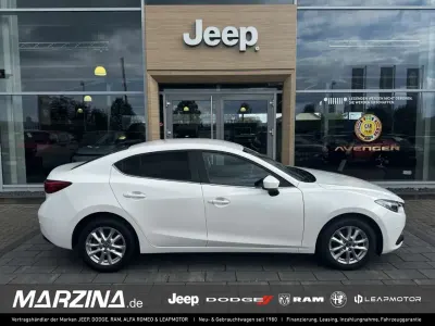 Gebraucht Mazda 3 Center-Line 150 PS (110 kW) 2015 Weiß Limousine