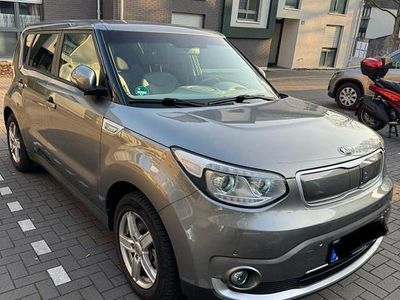 Second-hand Kia Soul 80 kW (110 CP) 2015 Argintiu SUV