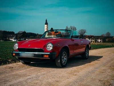 Usata Fiat 124 Spider 105 CV (77 kW) 1985 Rosso Cabrio